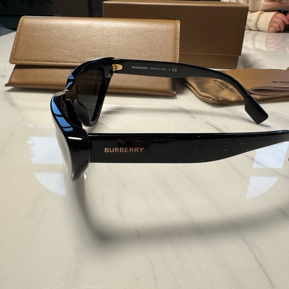 Burberry Black Women\'s Sunglasses main image 5